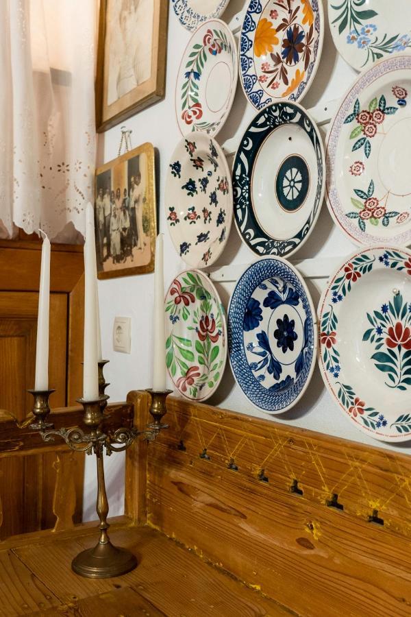 "Finio" Traditional House Apartment อาร์คานเยโลส ภายนอก รูปภาพ